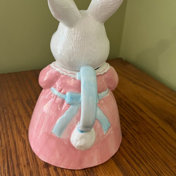 Adorable Rabbit Tea Pot - Picture 3 of 3